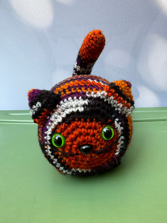 Crochet Autumn Loaf Cat