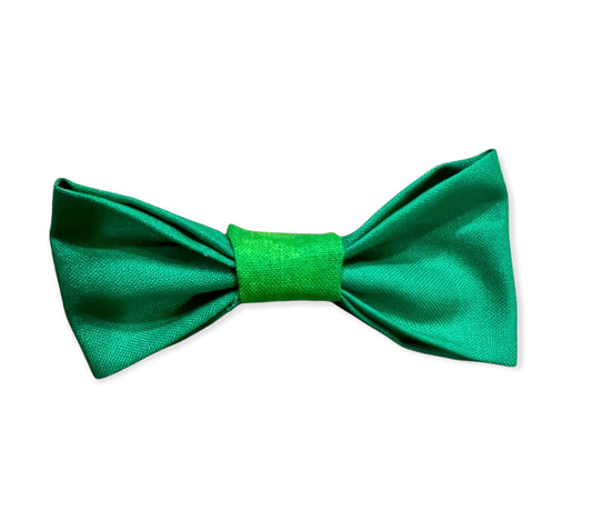 Standard Green Hairbow with Shades of Green Middle Accent